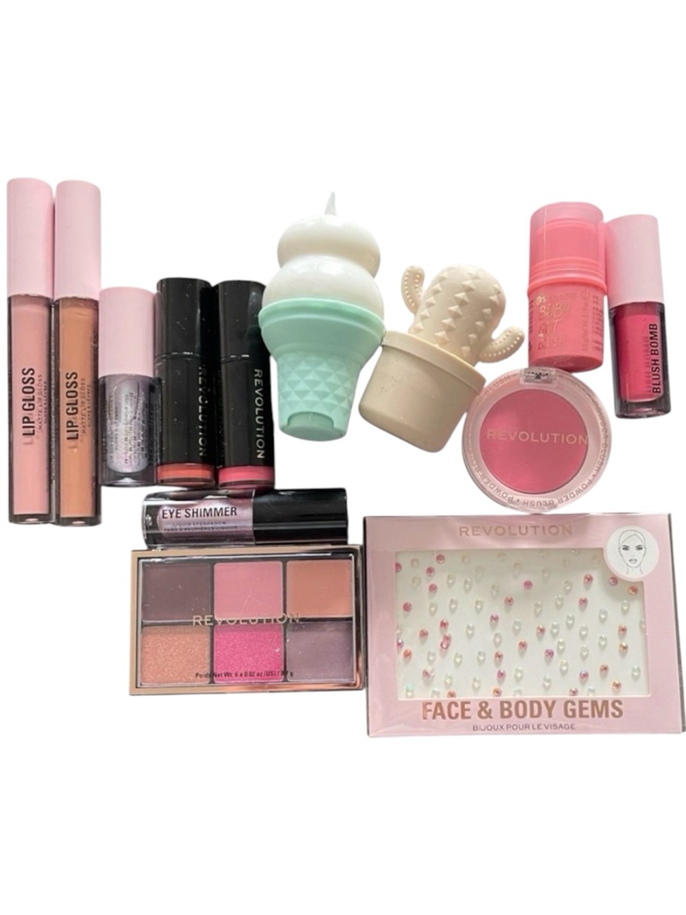 New Revolution Beauty Make Up and Glamour Bundle (13 pieces)